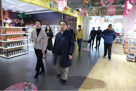 马敏象院长带队赴昆明经开区浩宏产业园进行调研731.png